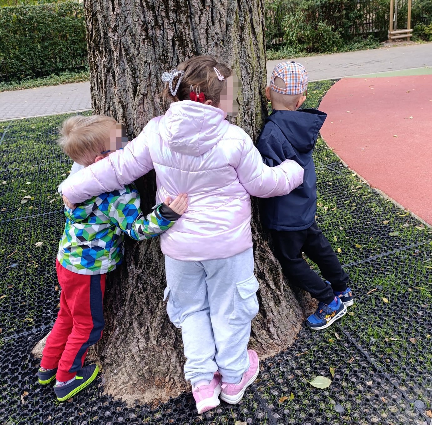 3WhatsApp Image 2025-10-25 at 21.57.29