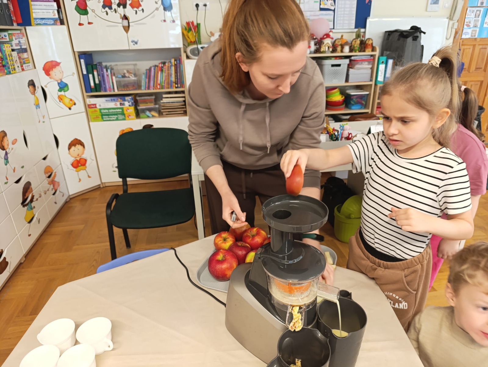 3WhatsApp Image 2025-10-25 at 22.06.36