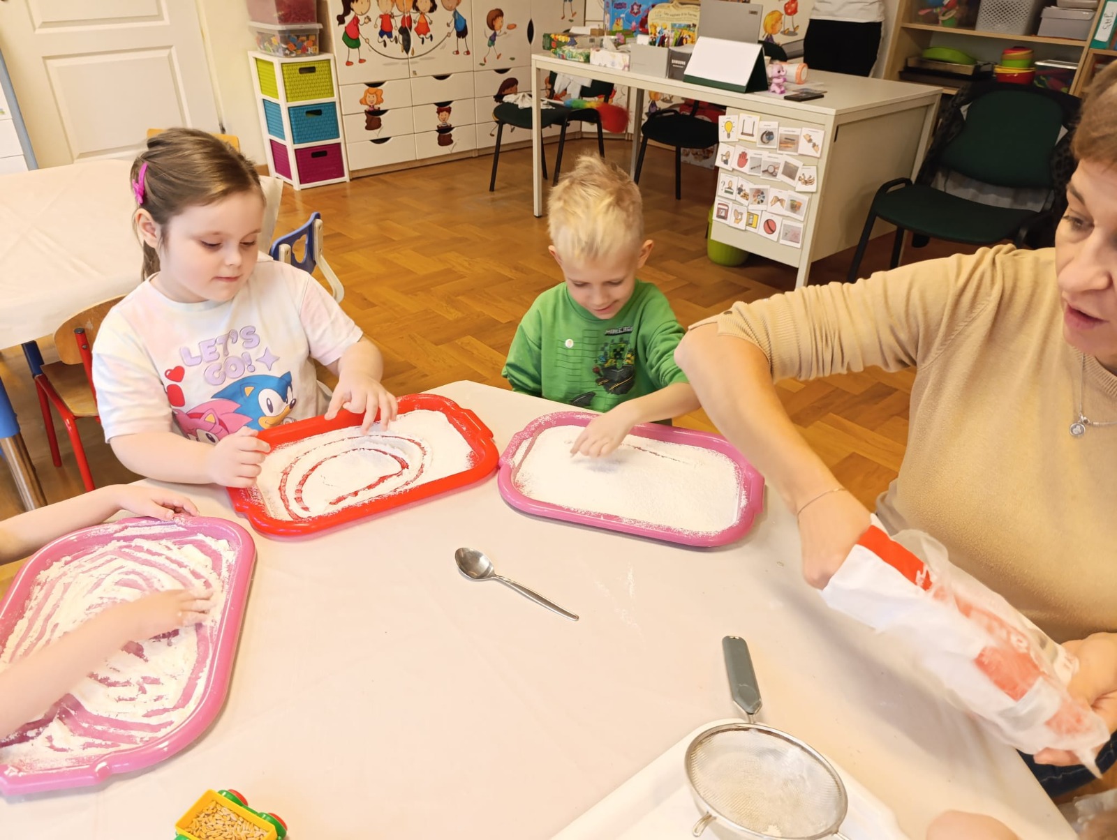 WhatsApp Image 2025-11-22 at 18.32.52 (1)