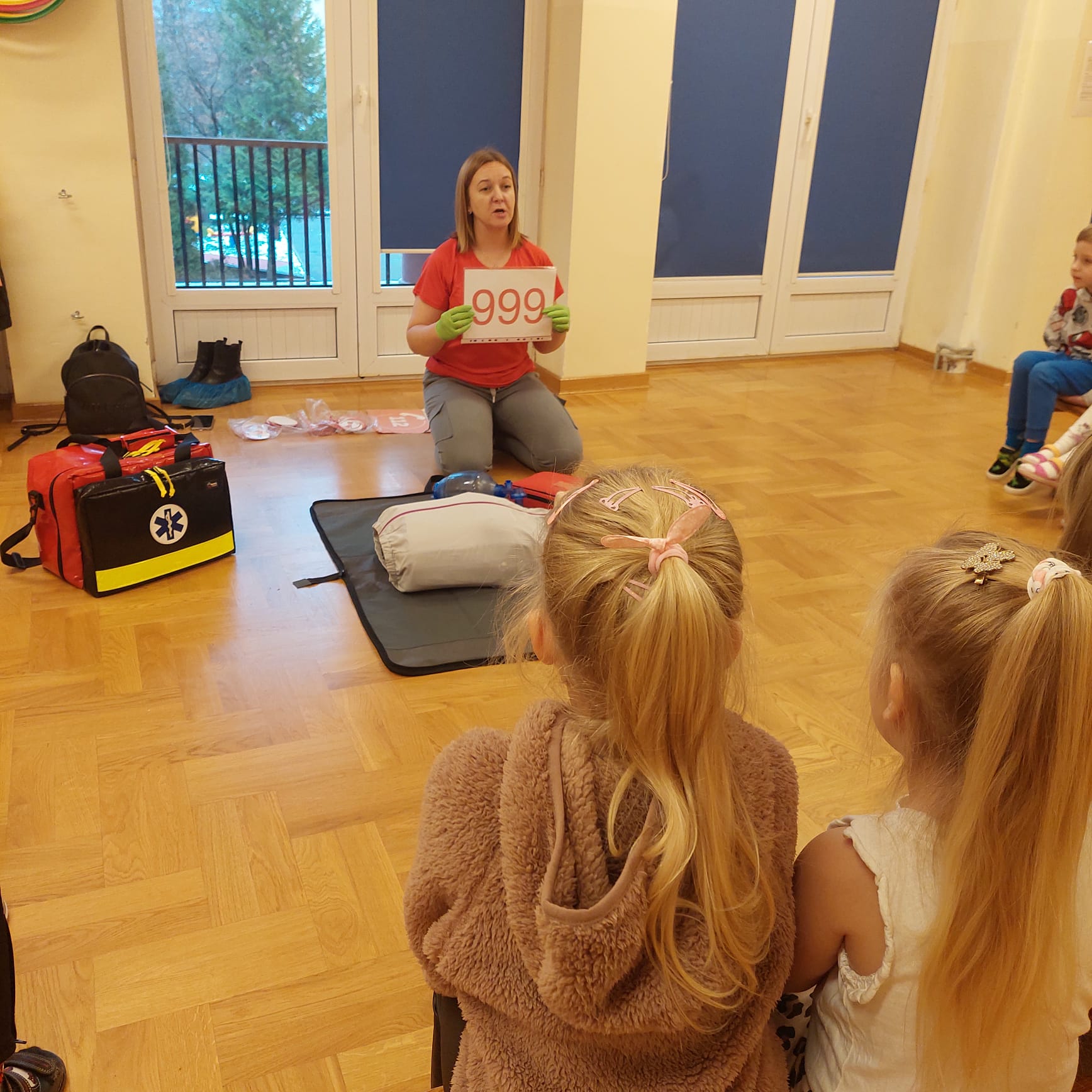 WhatsApp Image 2025-11-26 at 19.01.13 (2)