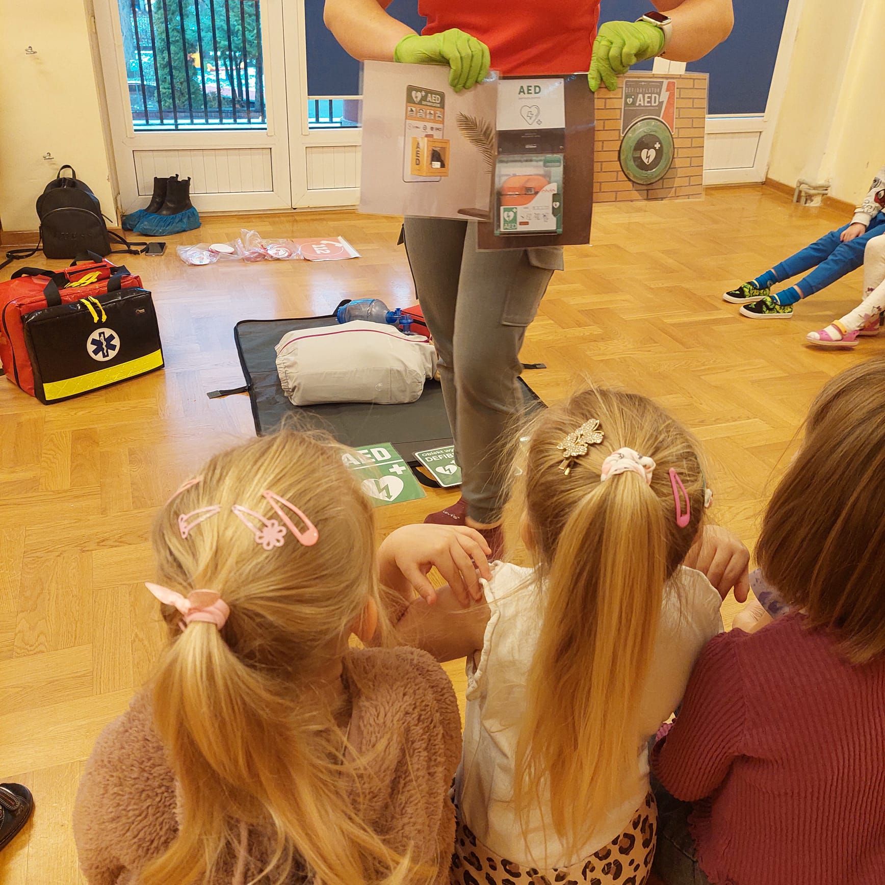 WhatsApp Image 2025-11-26 at 19.01.14 (2)