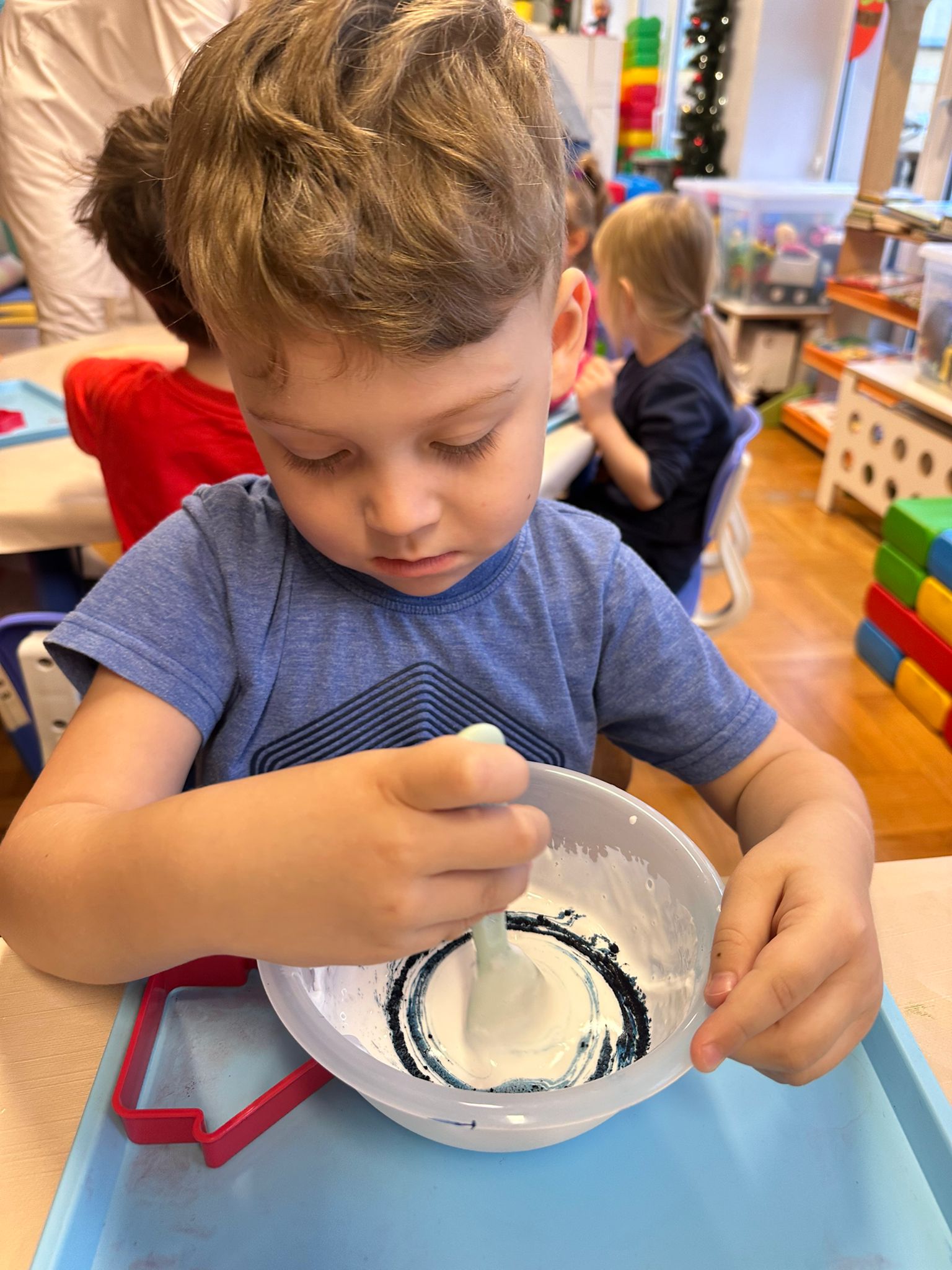 WhatsApp Image 2025-12-14 at 22.00.39